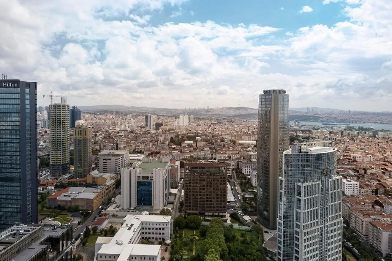 Lovely Modern 1Bd Condo Views W Poolgym! #222 이스탄불 터키